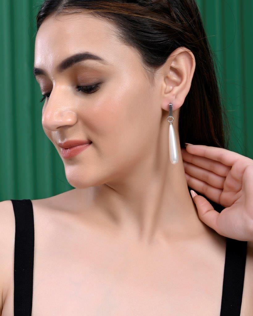Women's Set Of 2 Korean Drop Earrings - Gold Plated And Silver Plated With White Pearl