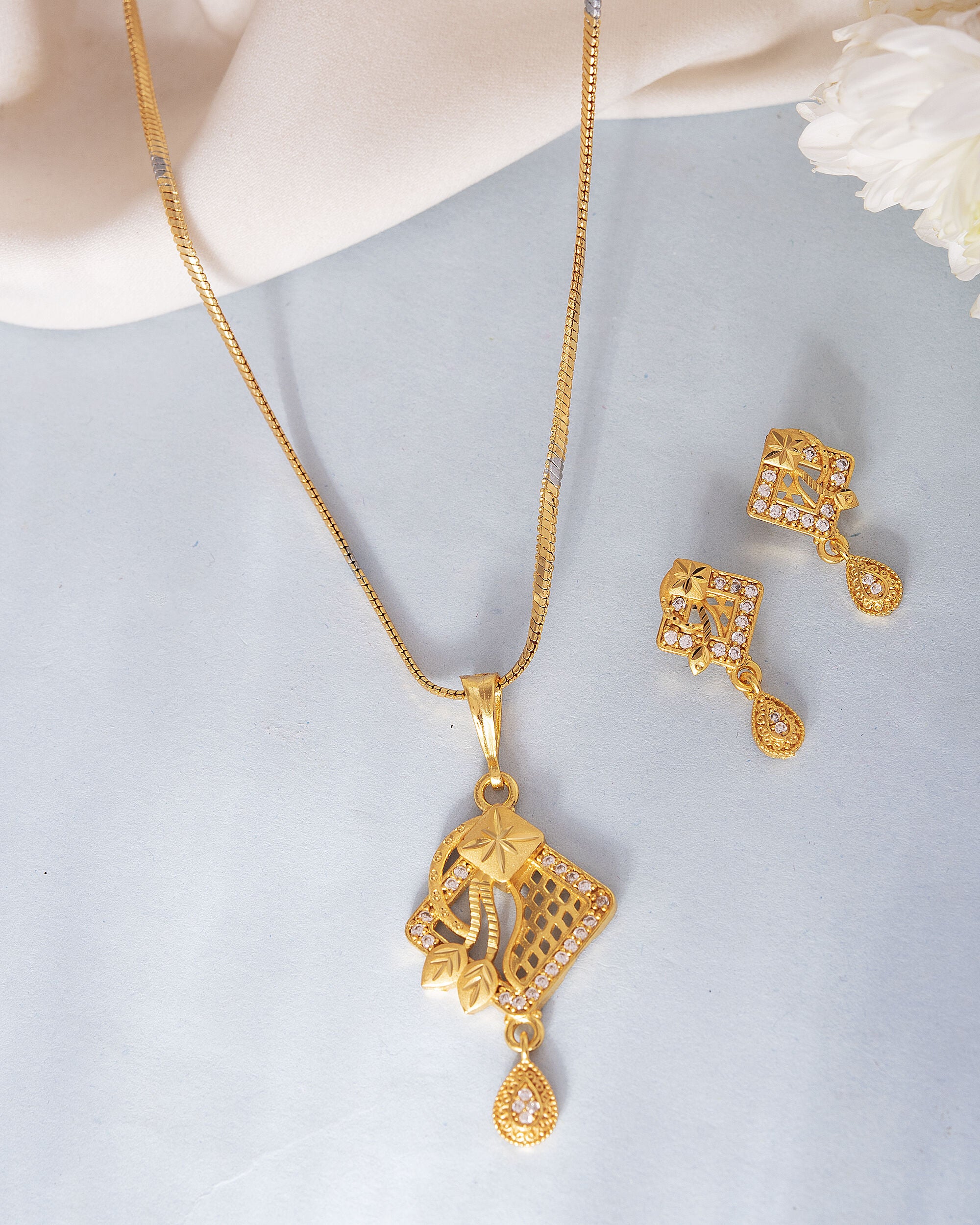 Color_Gold