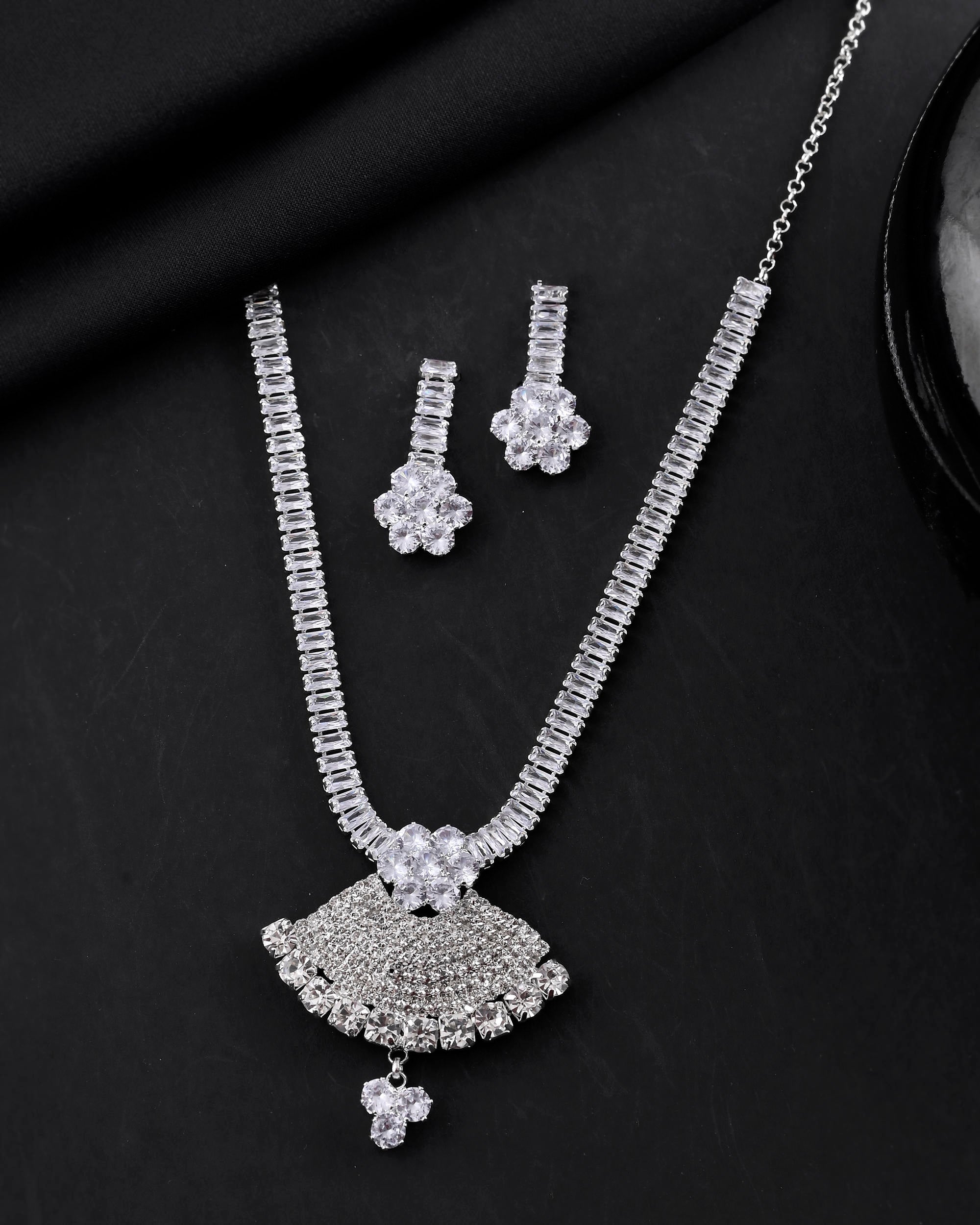 Color_Silver