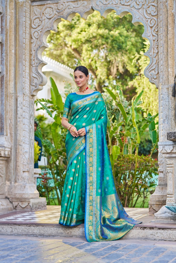 Women's Green Silk Blend Zari Weaving Work Saree