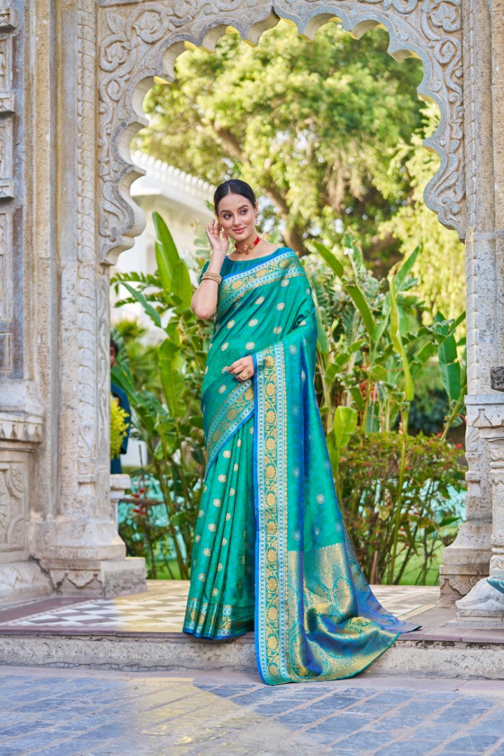 Women's Green Silk Blend Zari Weaving Work Saree - Vsaree