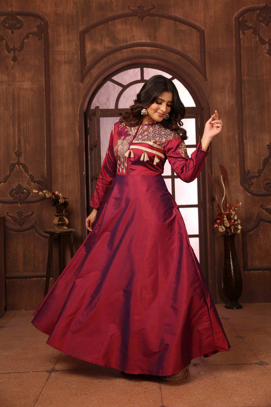 Color_Maroon