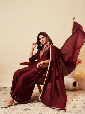 Color_Maroon