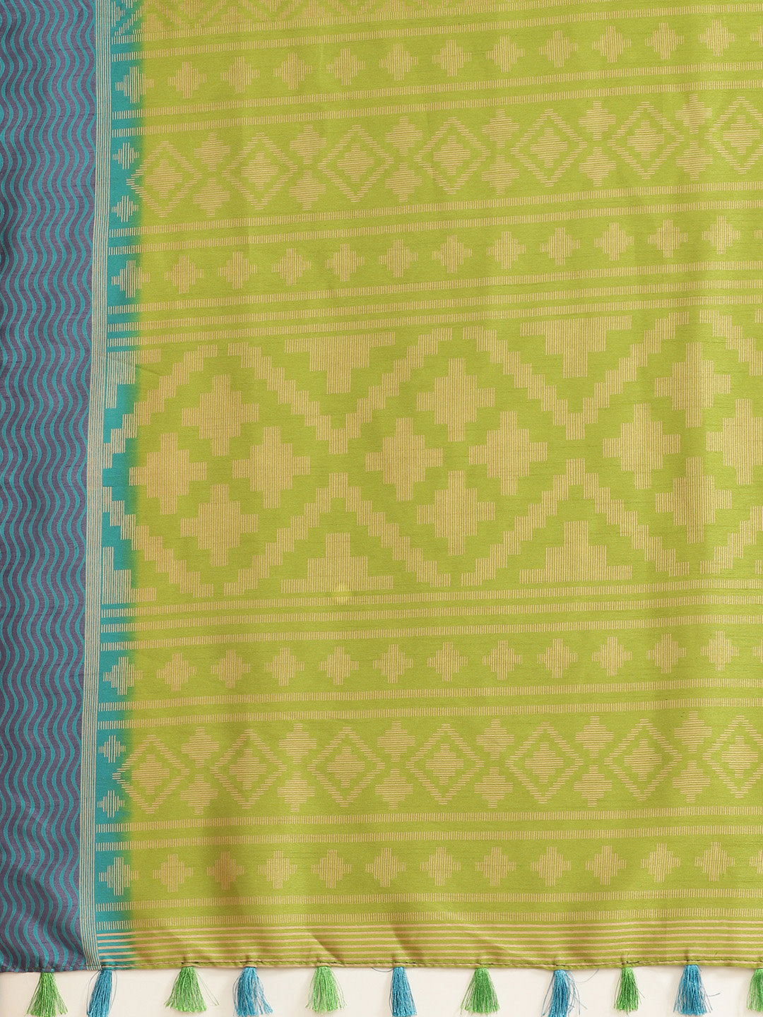 Women's Green Cotton Blend Printed Saree - Ahika