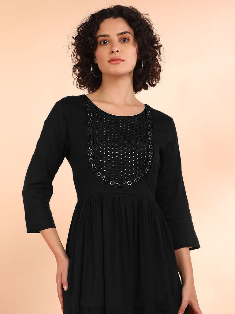 Color_Black