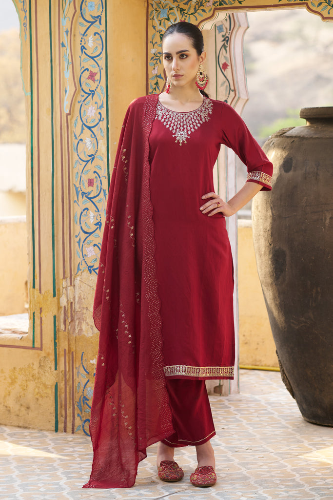 Color_Maroon