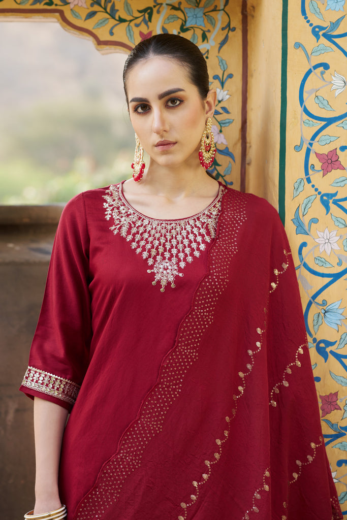 Color_Maroon