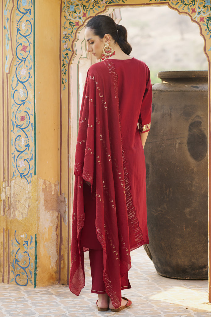 Color_Maroon