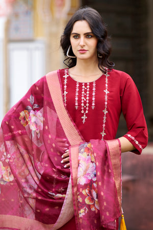 Color_Maroon