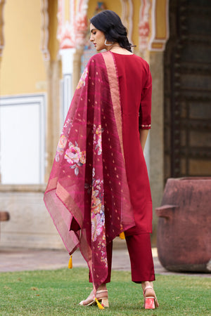 Color_Maroon