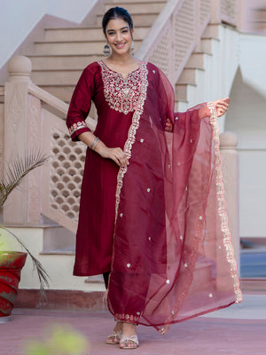 Color_Maroon