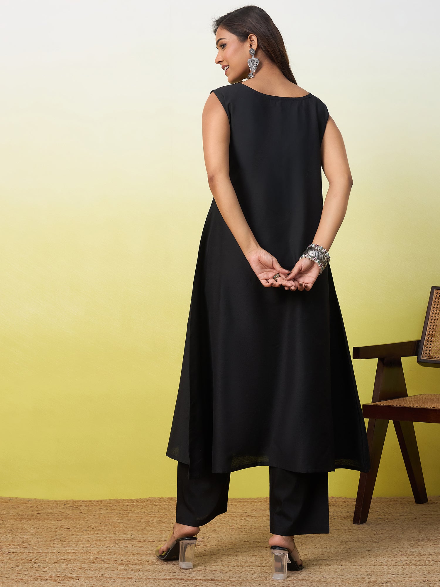 Color_Black