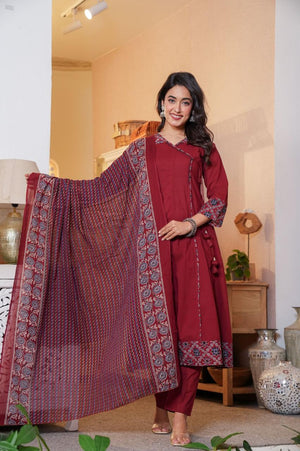Color_Maroon