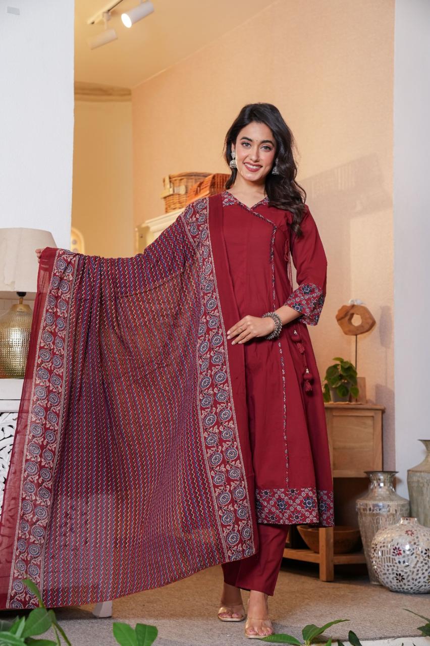 Color_Maroon