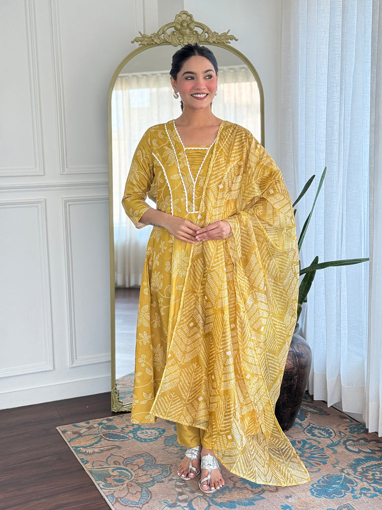 Women's Yellow Rayon Printed Kurta Set