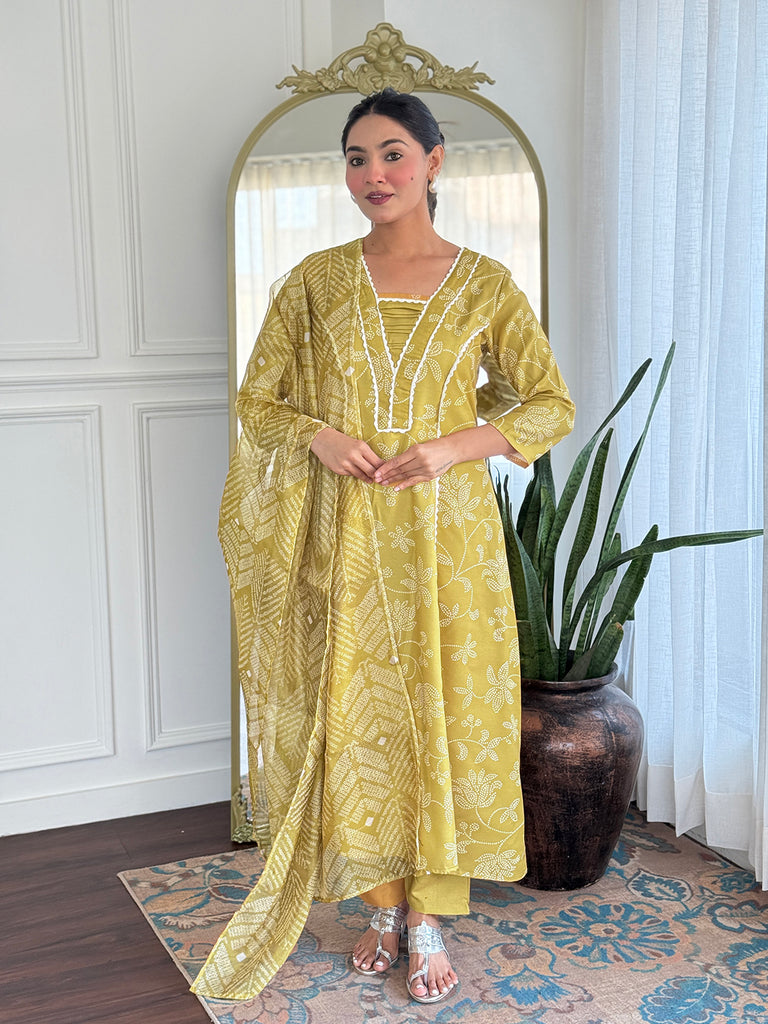 Women's Yellow Rayon Printed Kurta Set