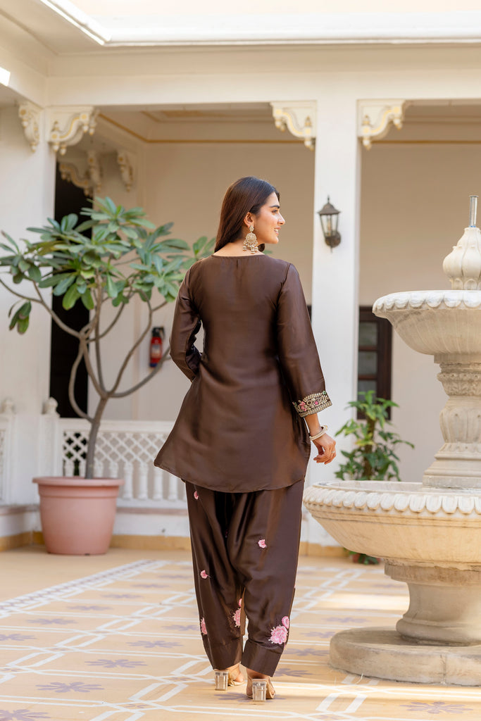 Color_Brown