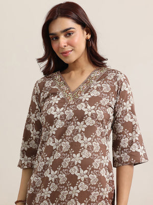 Color_Brown