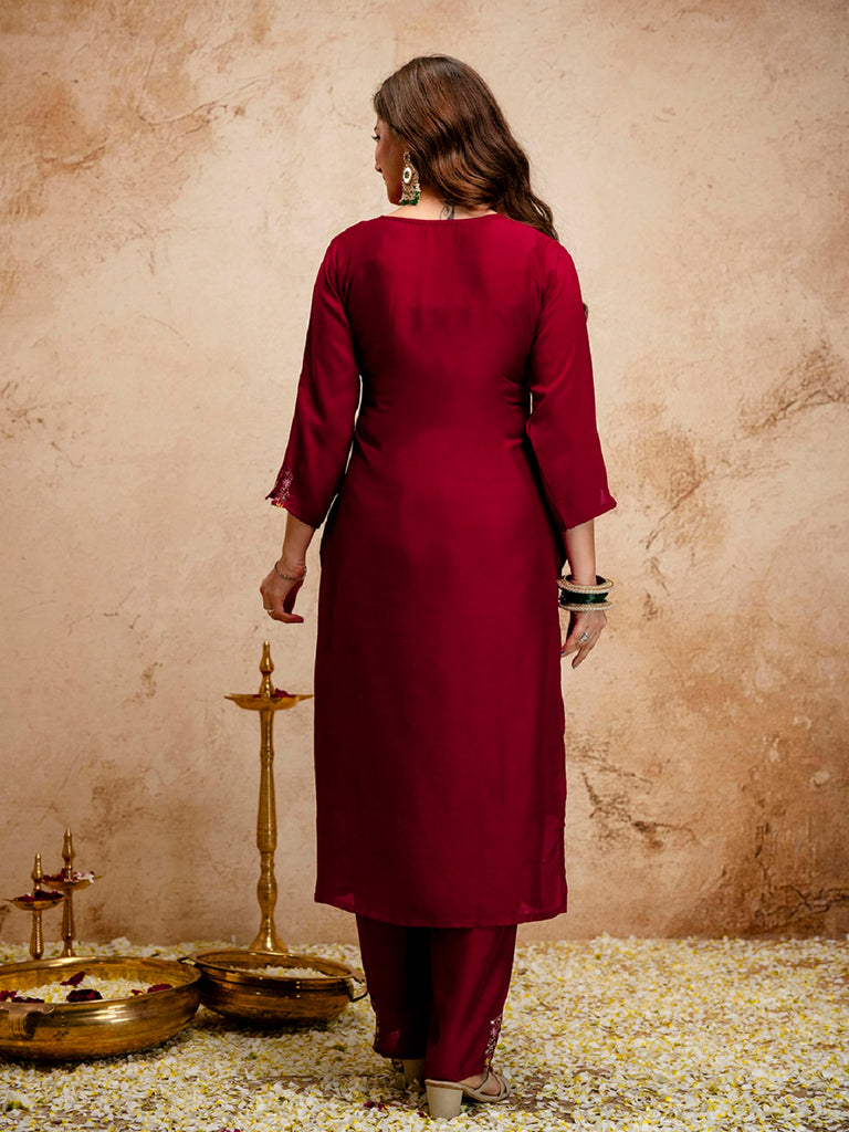 Color_Maroon