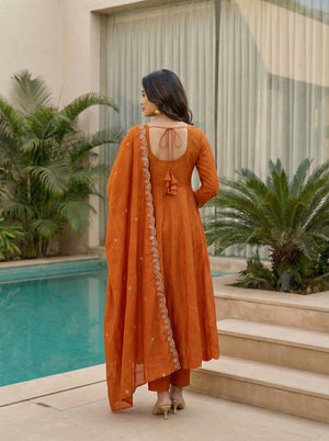 Color_Orange