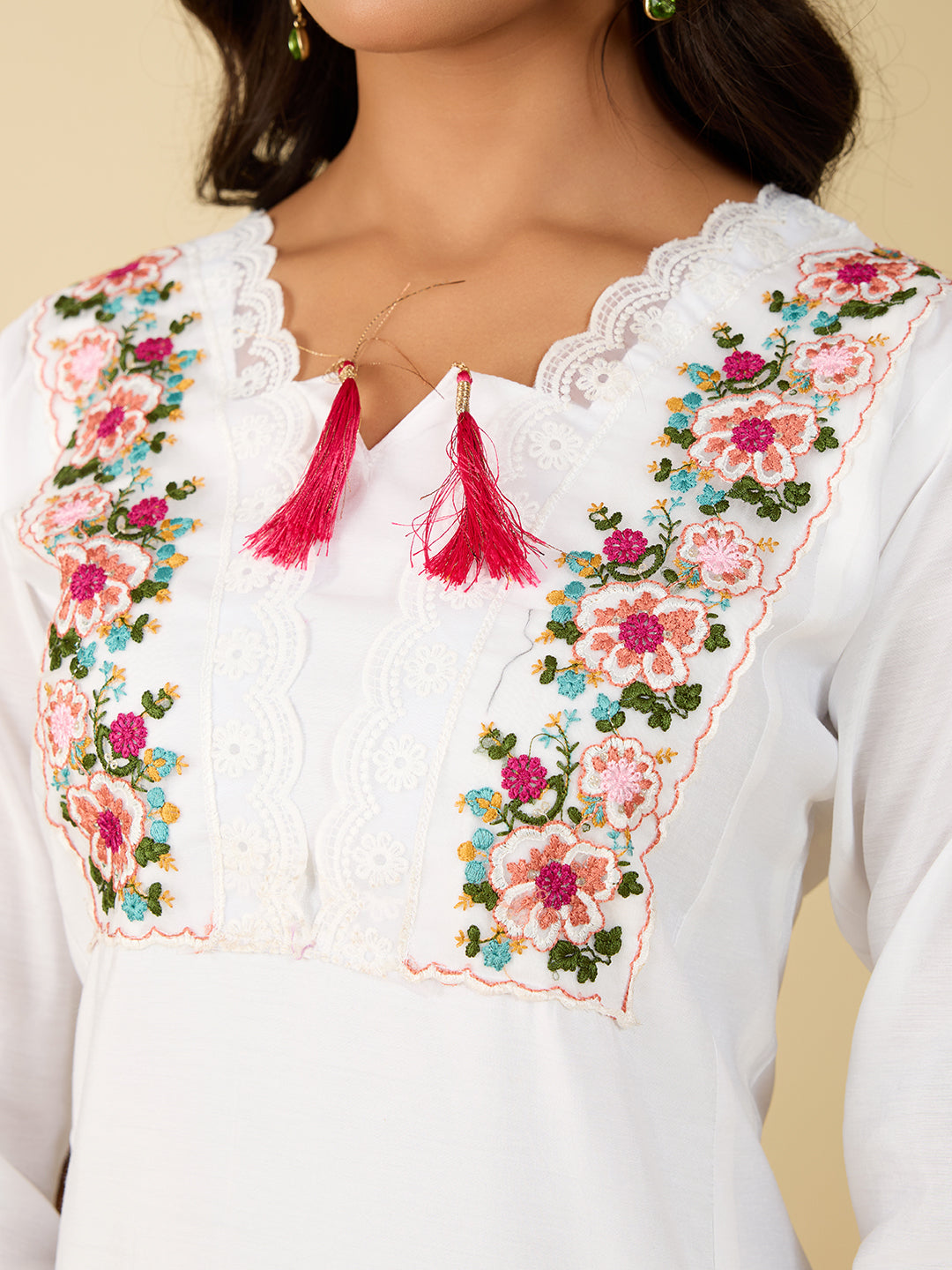 Women's White Embroidery Kurta With Pant And Duppata Set