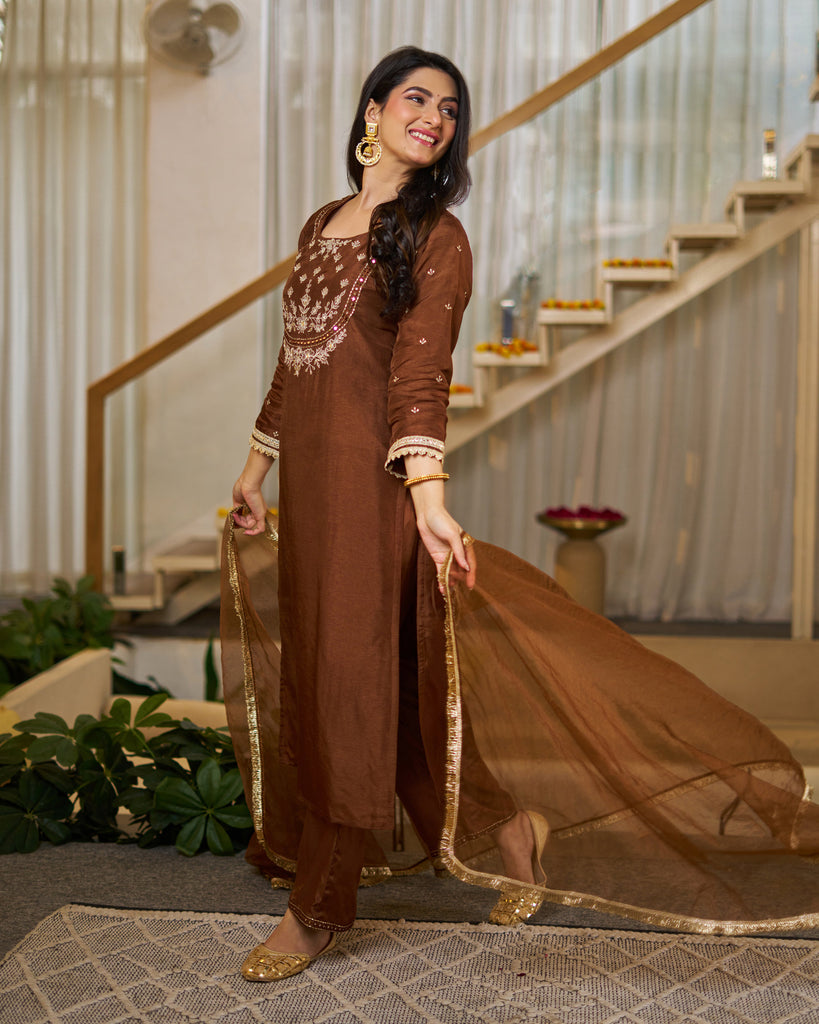 Color_Brown