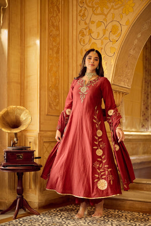 Color_Maroon