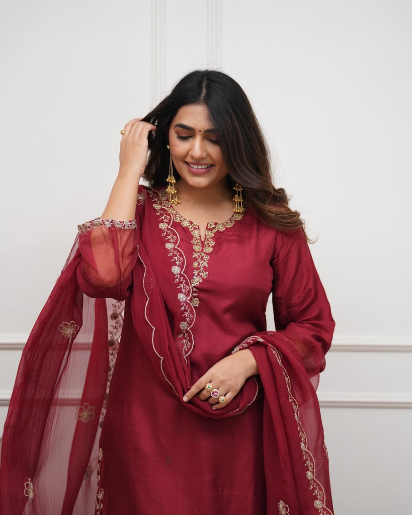 Color_Maroon