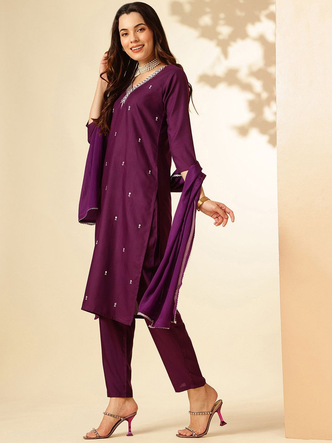 Women's V Neck Embroidered Work Rayon Slub Fabric Kurta Pant Set Comes With Chinon Dupatta - Taantav