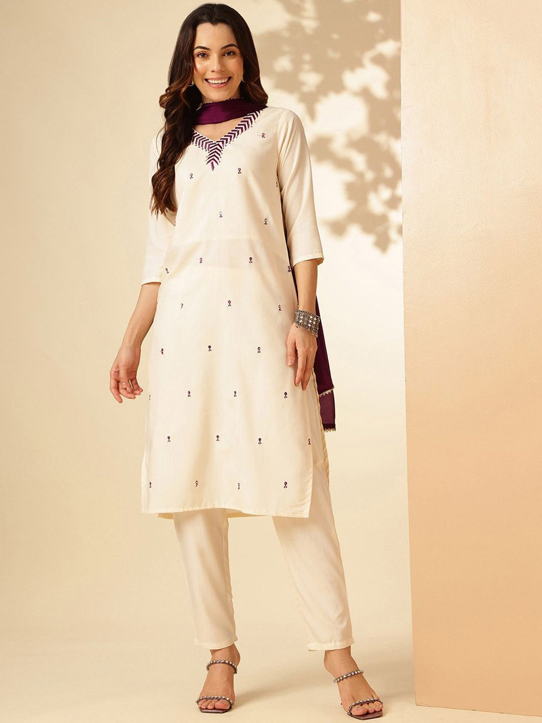 Women's V Neck Embroidered Work Rayon Slub Fabric Kurta Pant Set Comes With Chinon Dupatta - Taantav