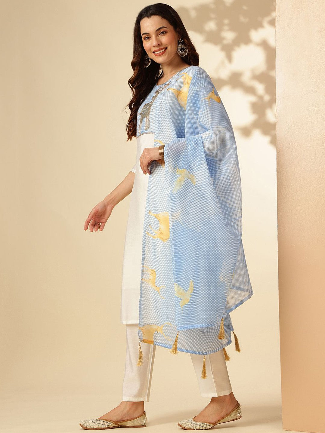 Women's White Pv Chanderi Fabric Kurta Pant With Dupatta Set Fabric Kurta Pant Set Comes With Dupatta - Taantav