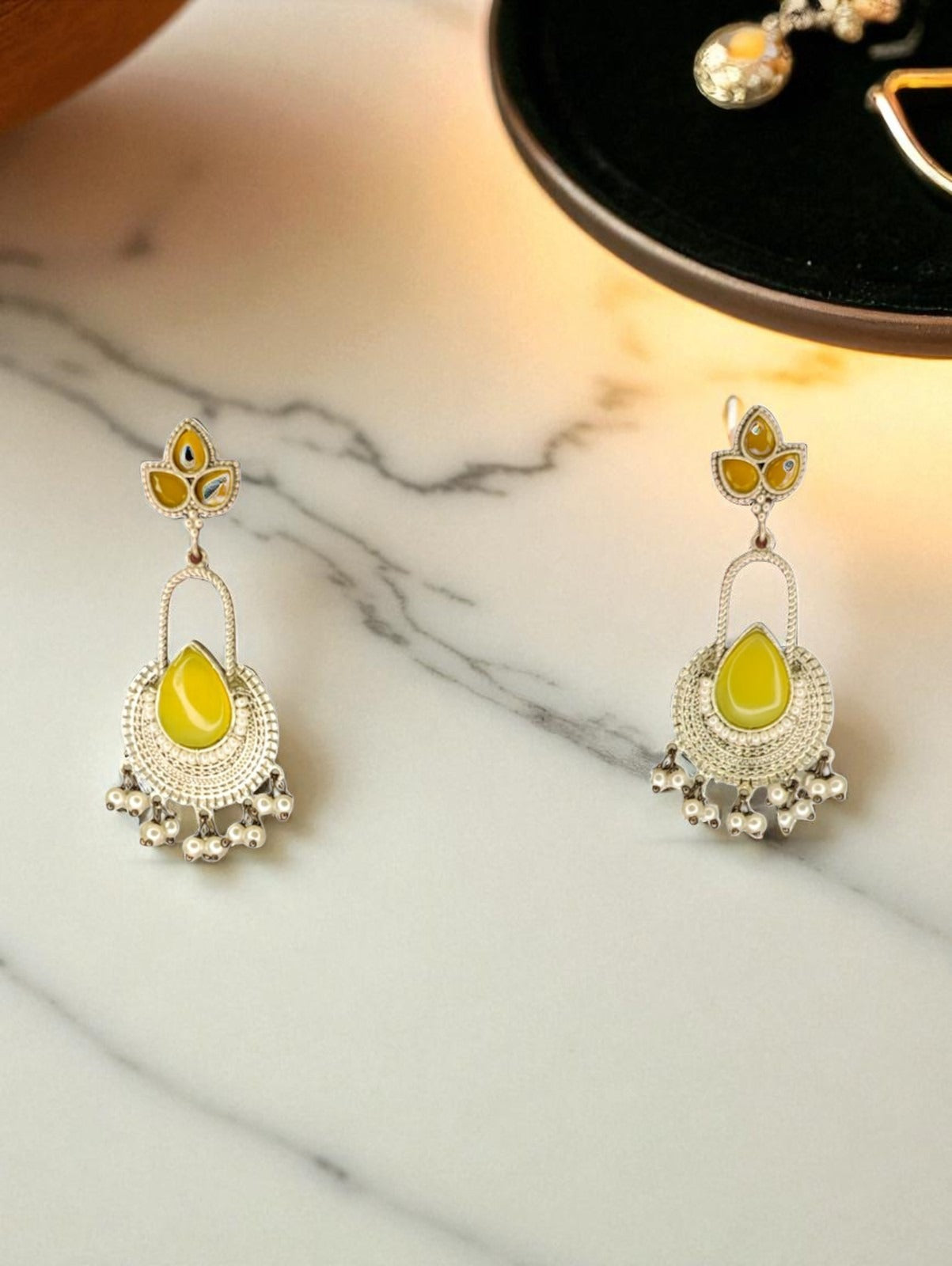 Color_yellow
