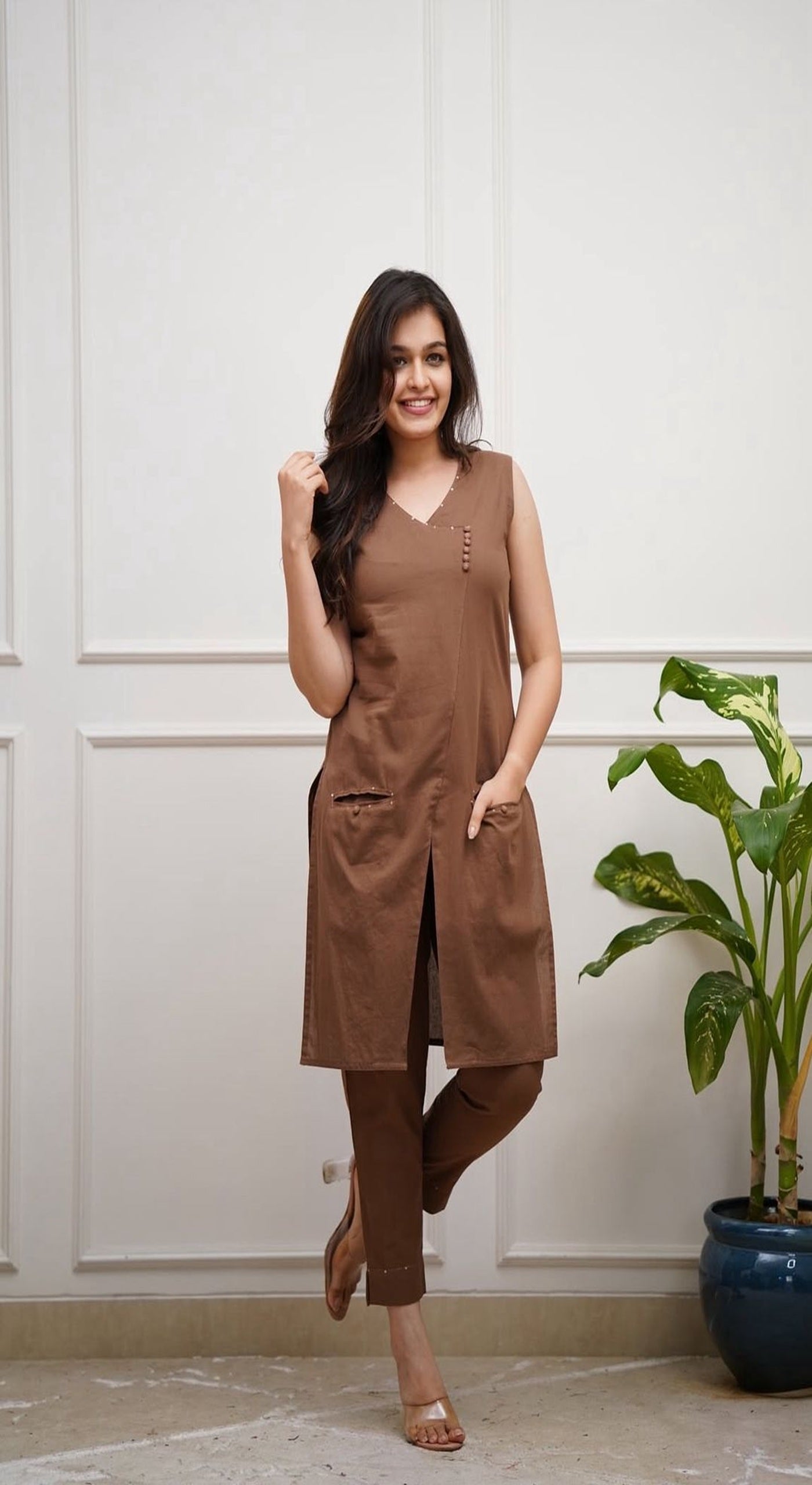 Color_BROWN