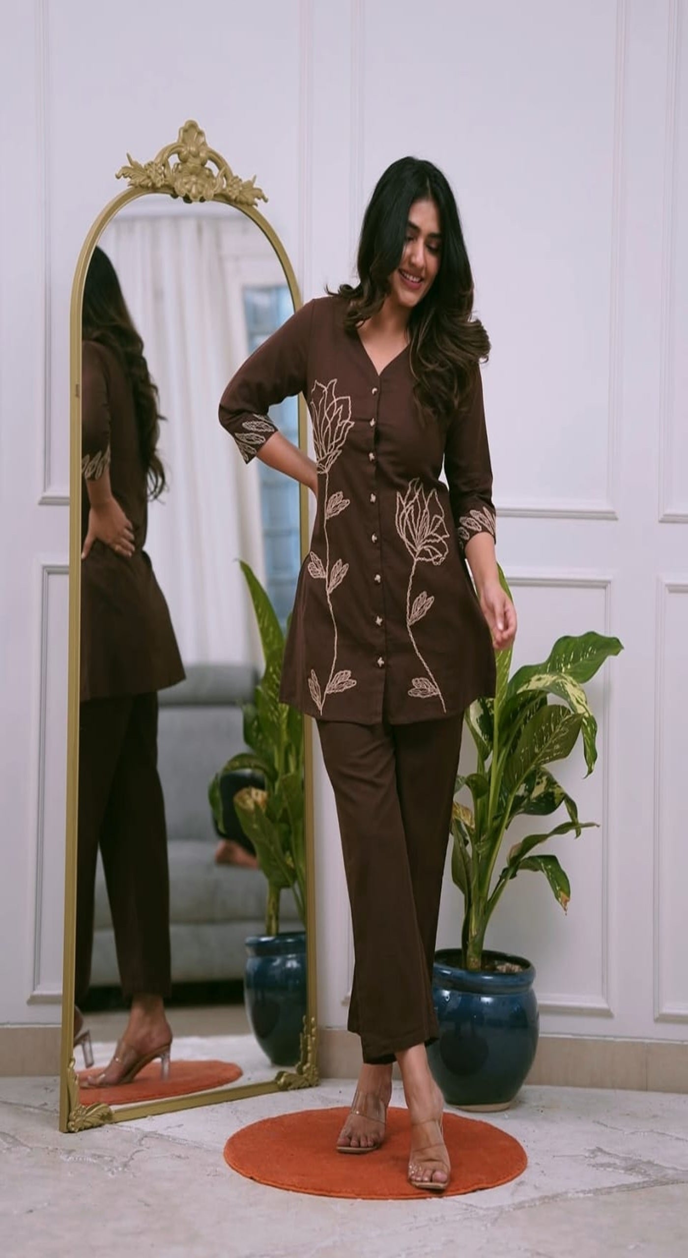 Color_BROWN