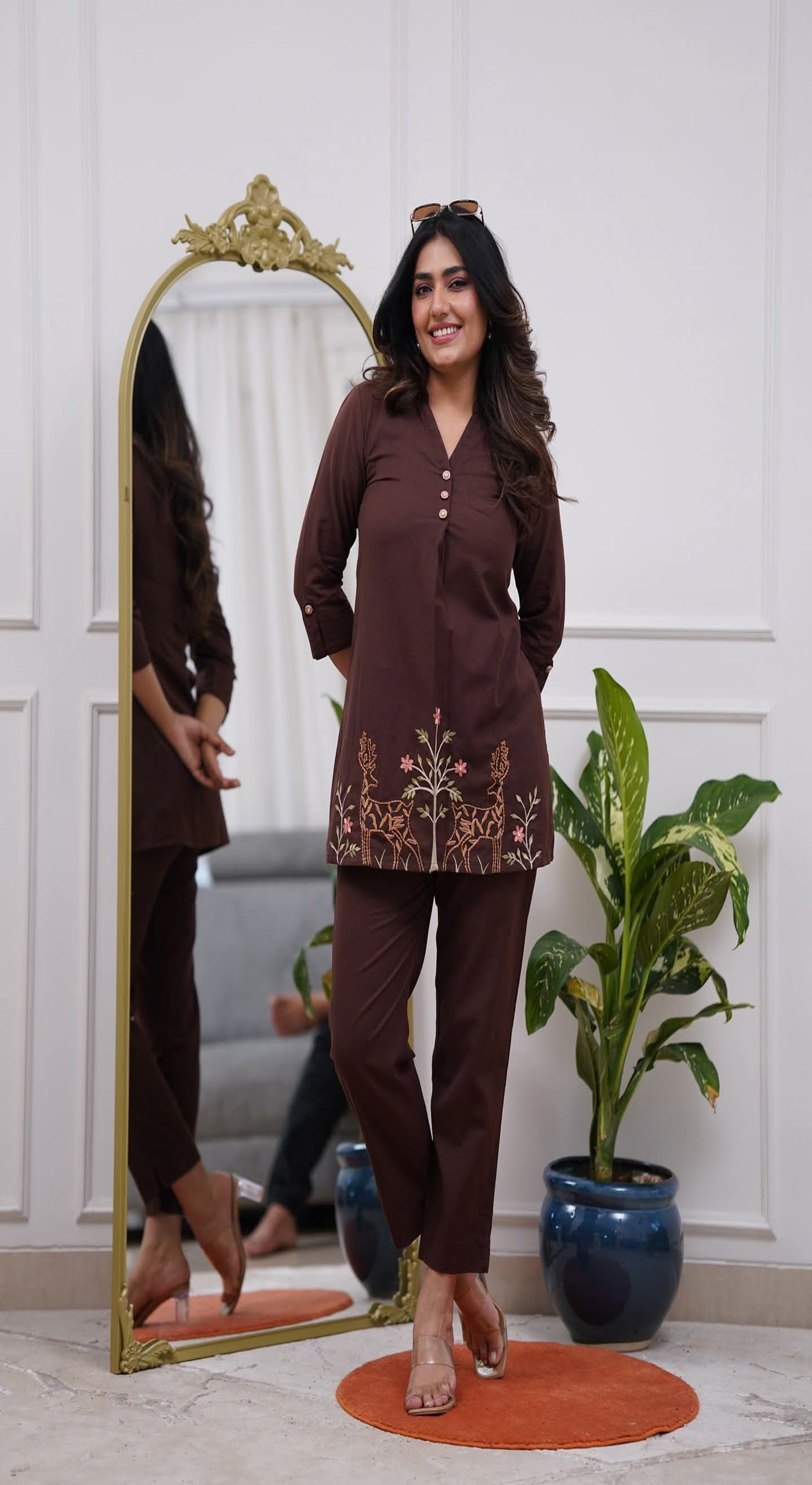 Color_BROWN