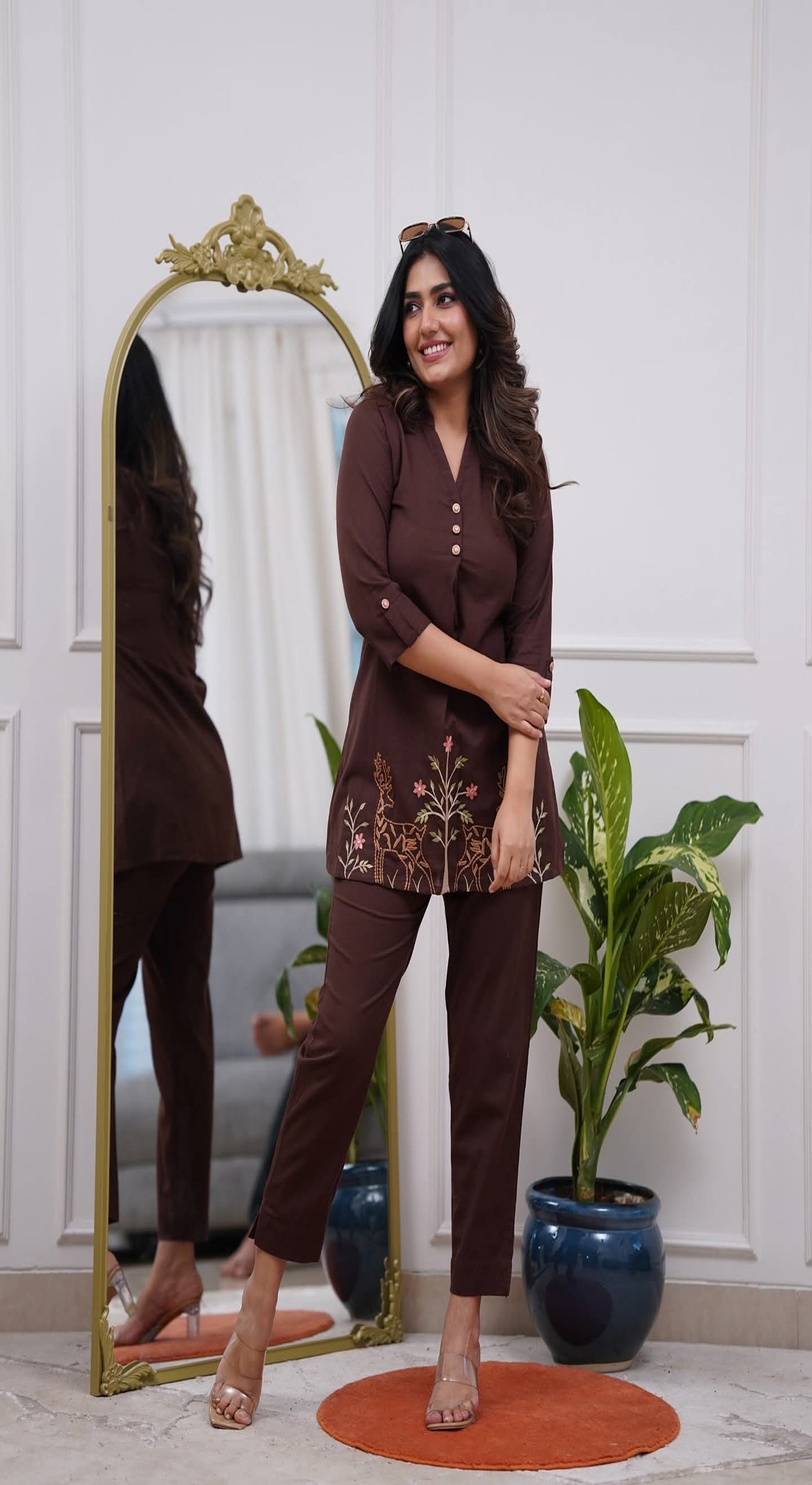Color_BROWN