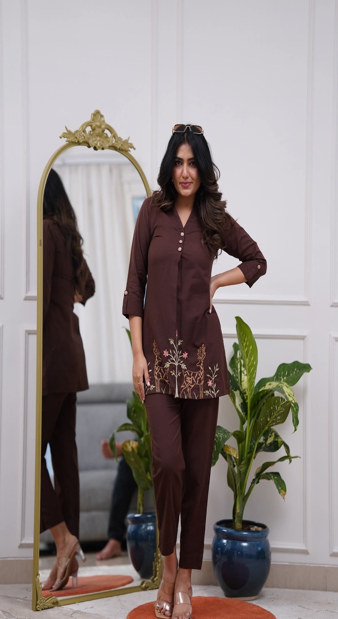 Color_BROWN