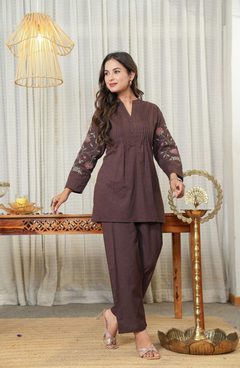Color_Brown