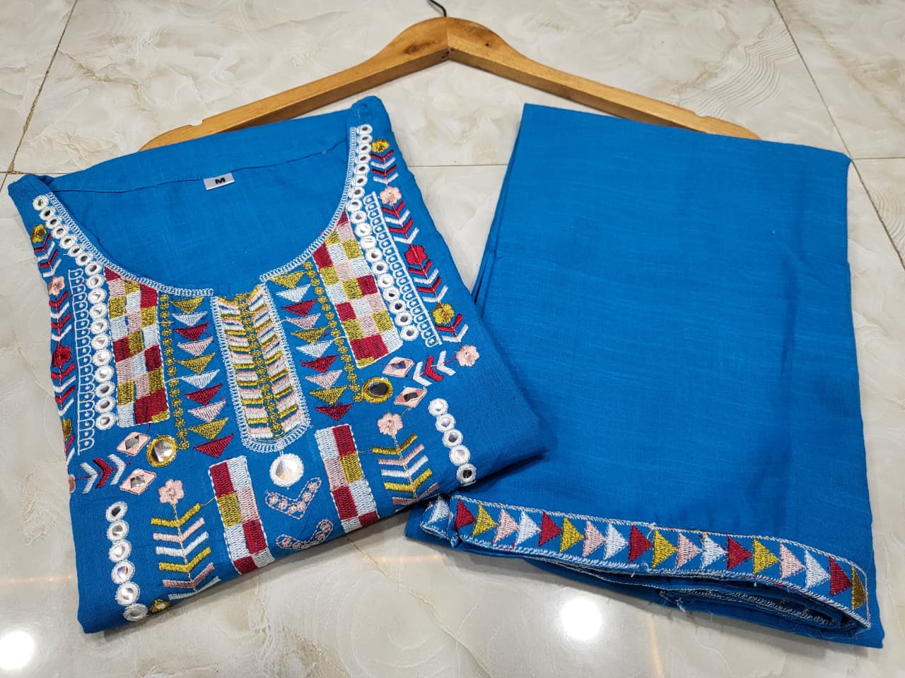 Color_BLUE