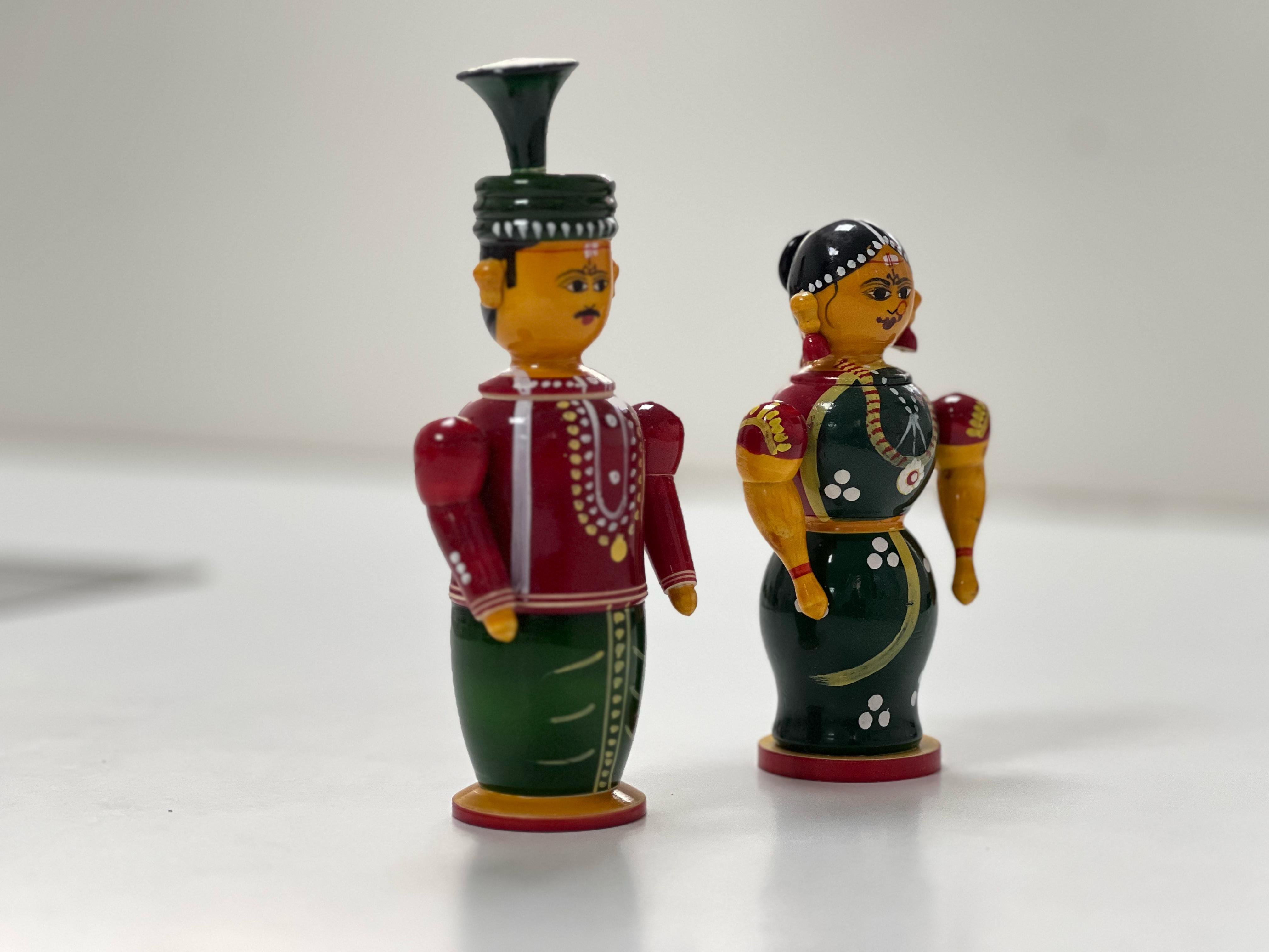 Handcrafted Wooden Bride & Groom Kondapalli Dolls Green Large