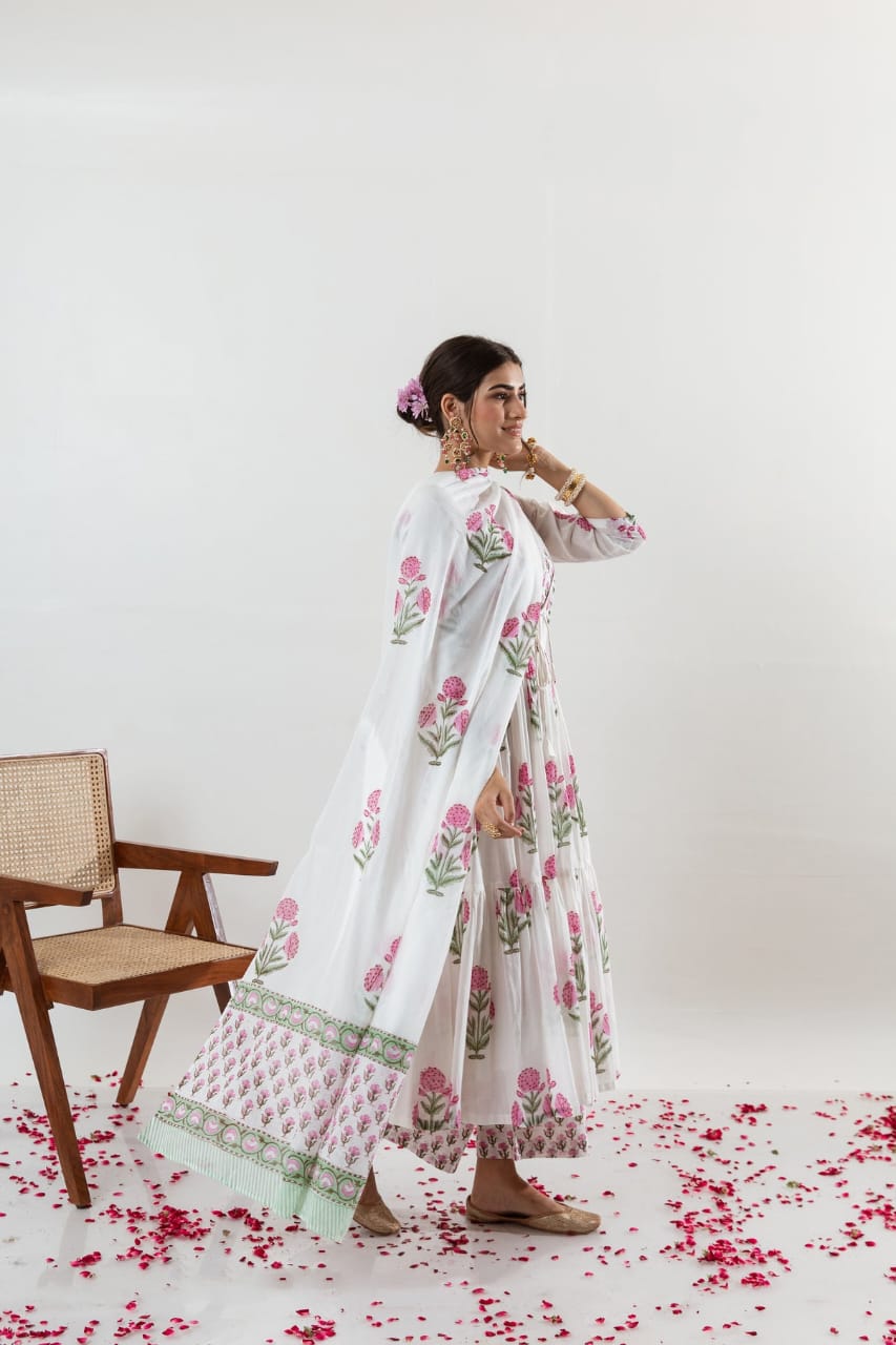 Elegant White Floral Anarkali Kurta Set with Dupatta