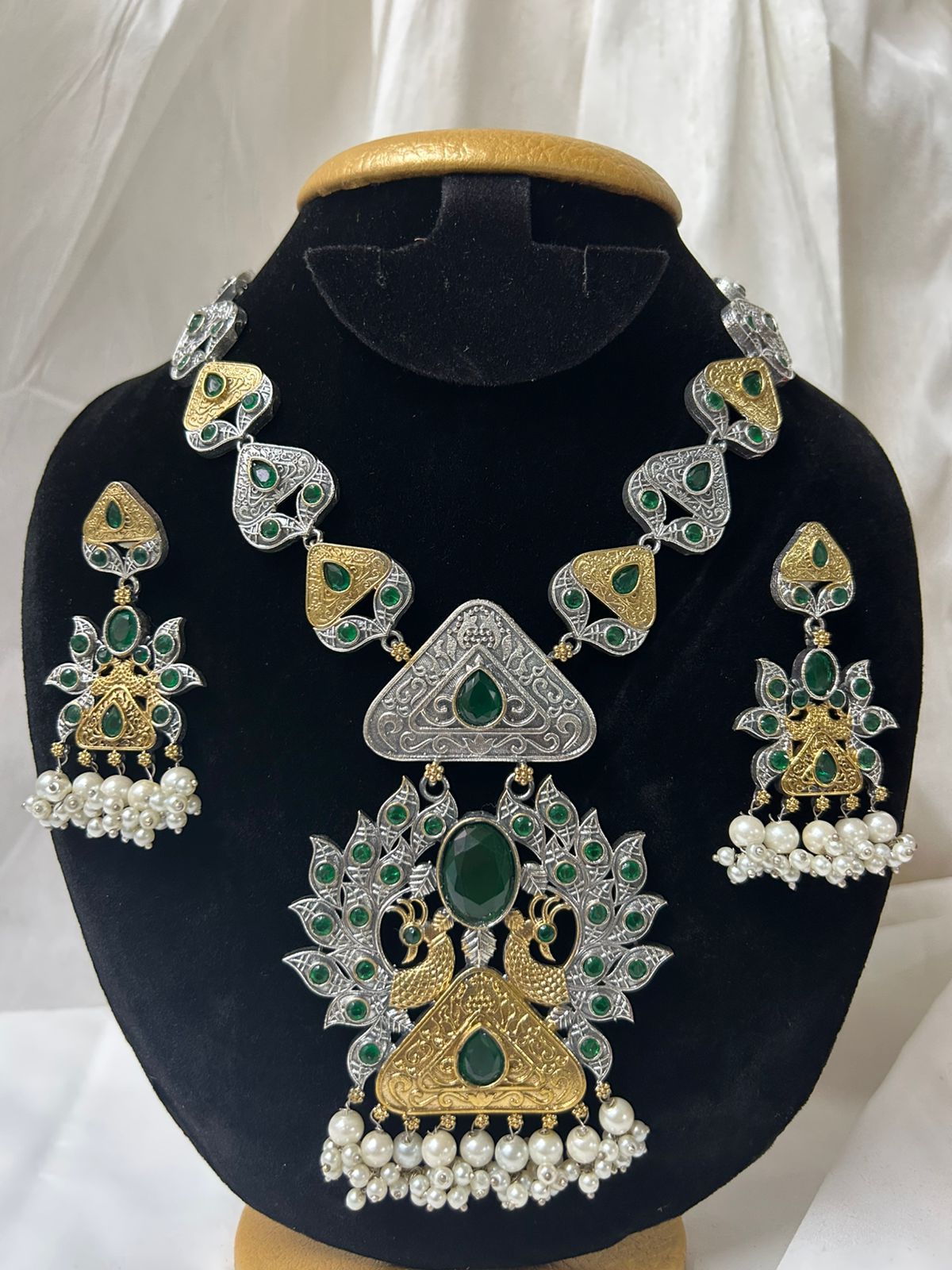 Dual tone emerald green peacock jewellery set for women - Trendia Jewellery