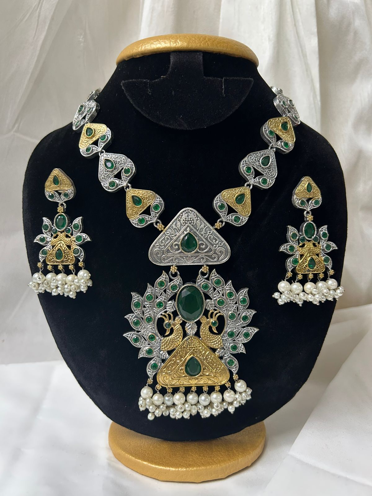 Dual tone emerald green peacock jewellery set for women - Trendia Jewellery