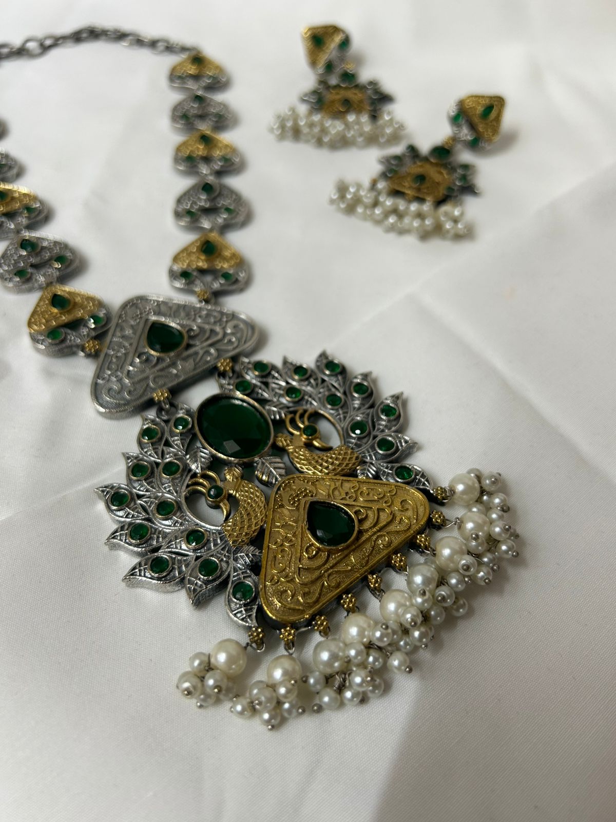 Dual tone emerald green peacock jewellery set for women - Trendia Jewellery