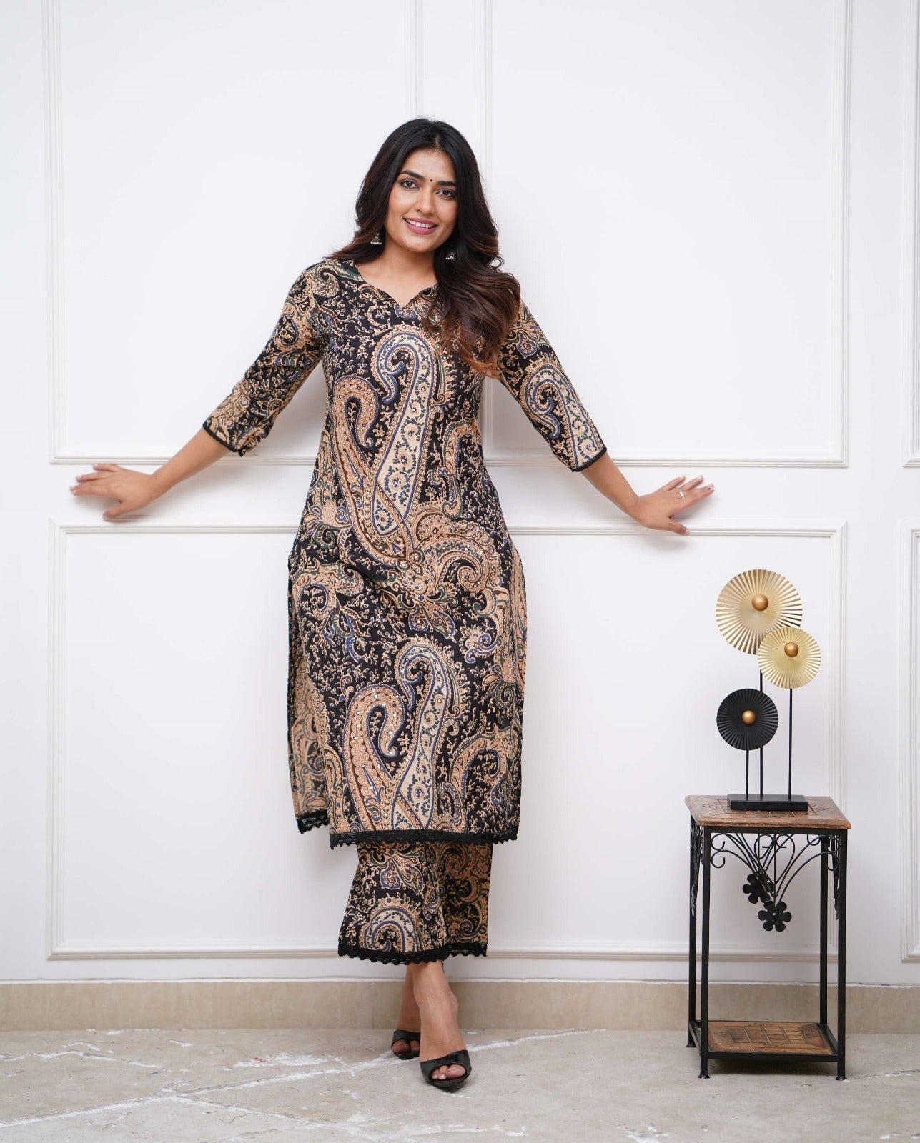 Women's Black Printed Viscose Rayon Kurta Set - Alvami