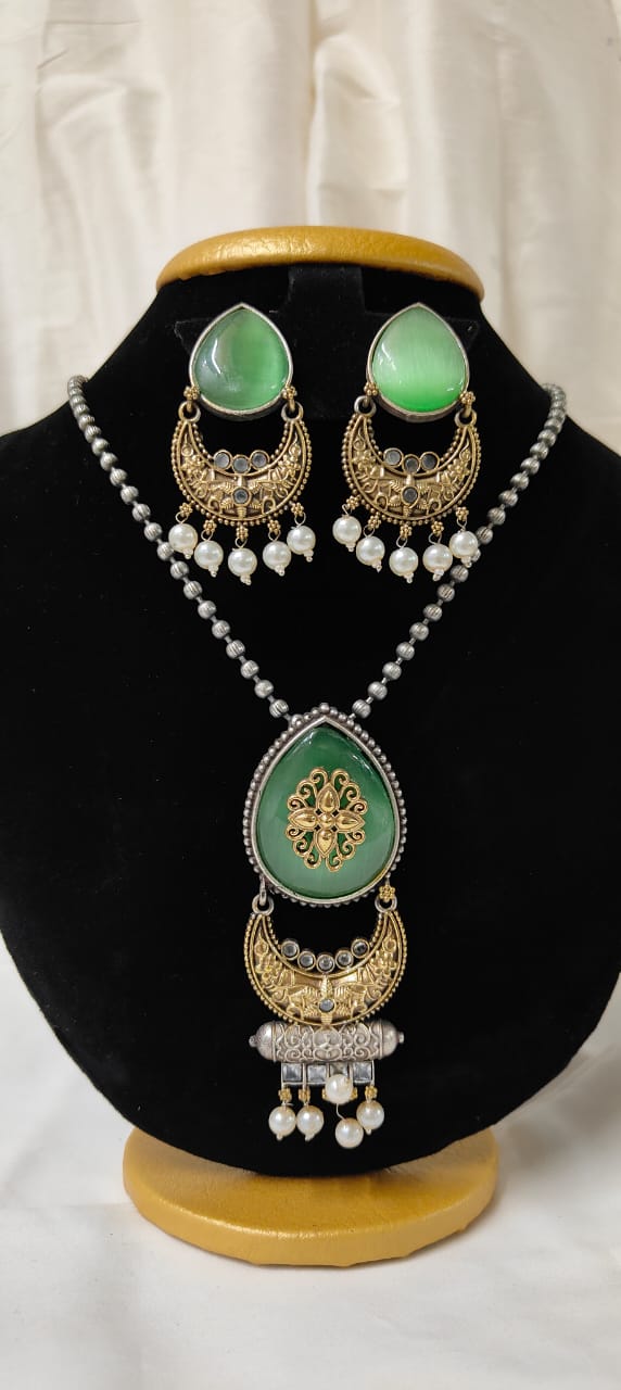 Lime green dual tone jewellery set with earrings - Saras