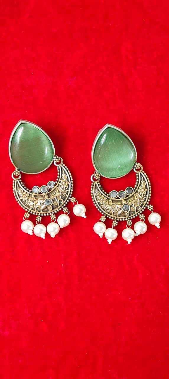 Lime green dual tone jewellery set with earrings - Saras