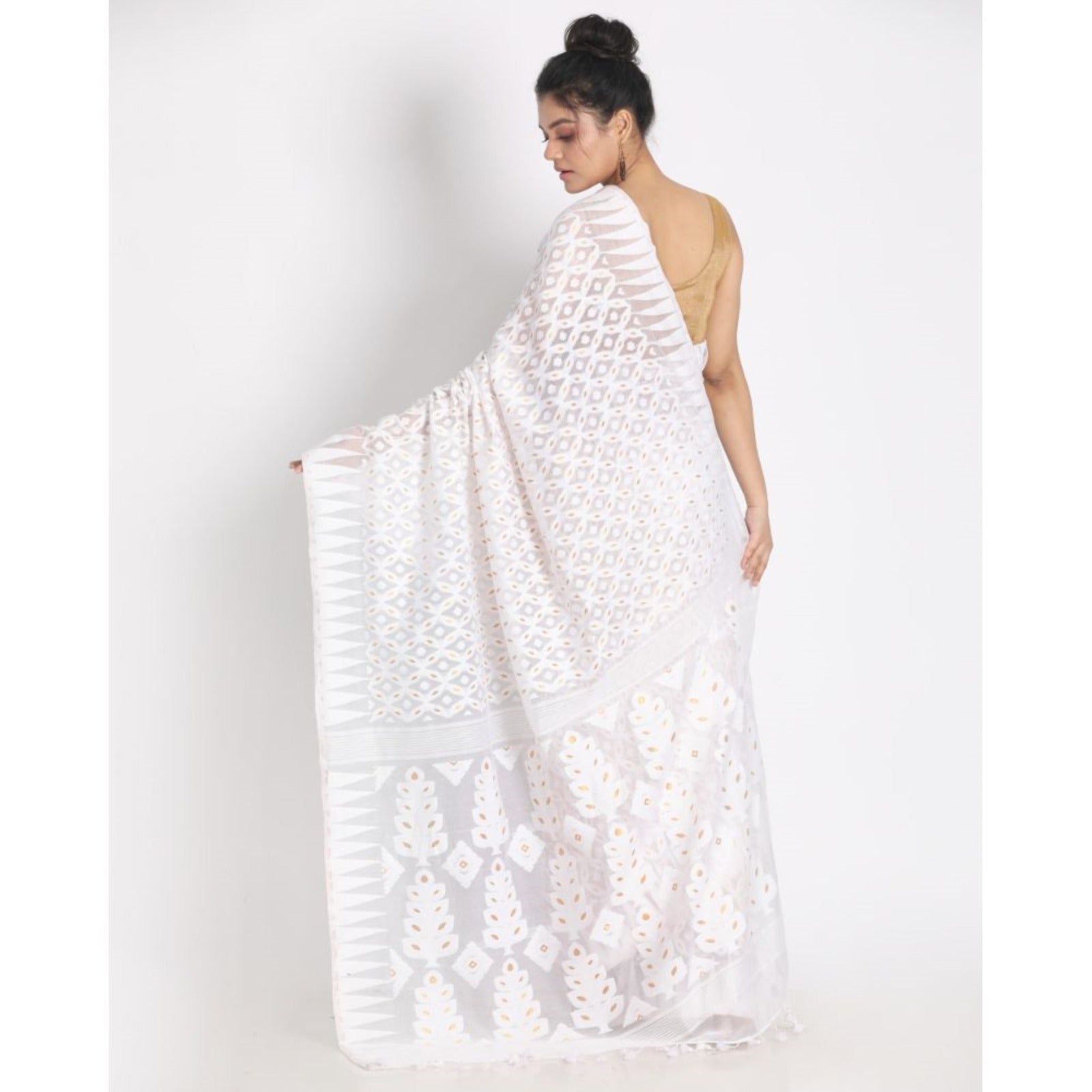 Women's White Cotton Silk Jamdani Saree