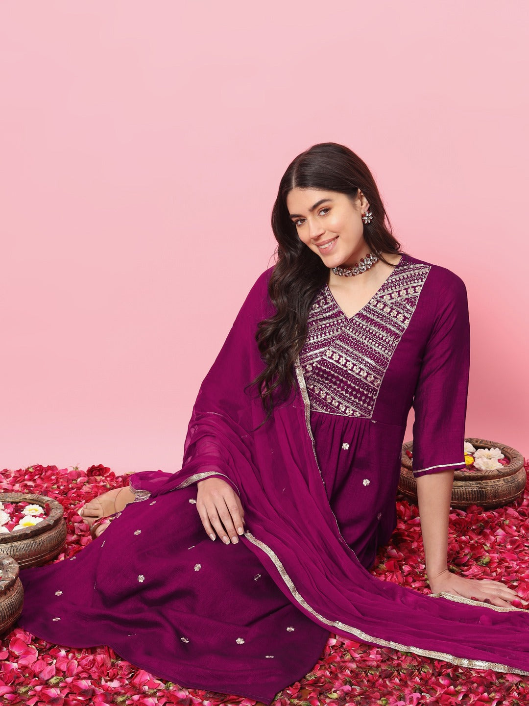 Women's Purple Silk Blend Embroidered Kurta Set
