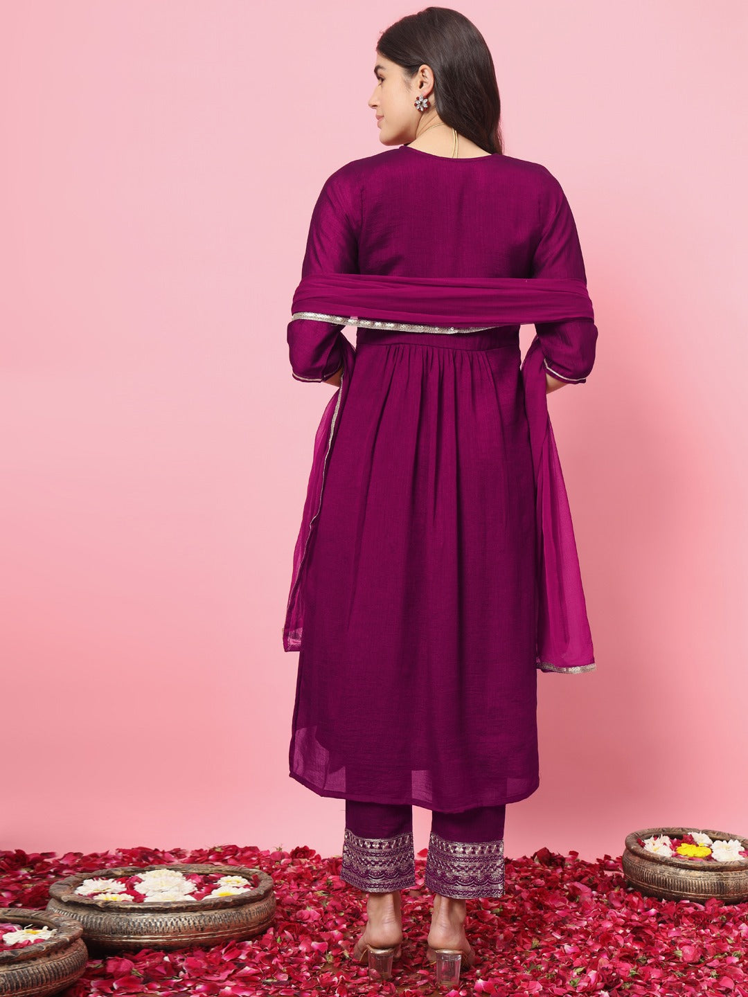 Women's Purple Silk Blend Embroidered Kurta Set